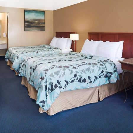 Howard Johnson By Wyndham Boise Exterior foto