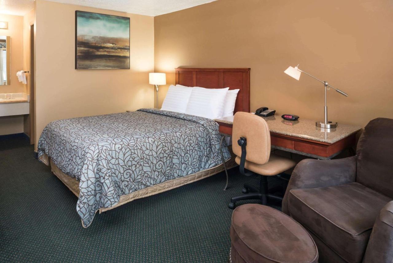 Howard Johnson By Wyndham Boise Exterior foto